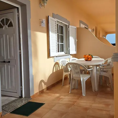 Casa Laranjal * אלבופיירה