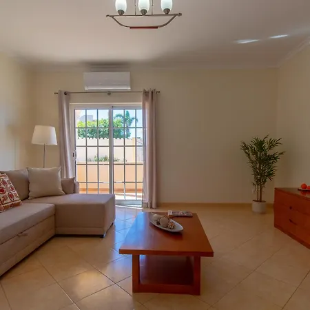 Casa Laranjal Lägenhet *