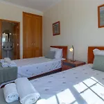 Casa Laranjal Apartment